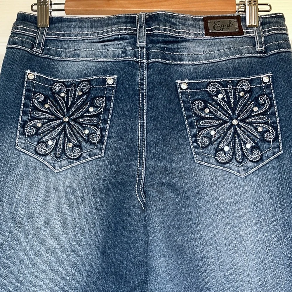 Earl Women’s Mid Rise Medium Wash Embellished‎ Bootcut Jeans Sz 6 Western Bling